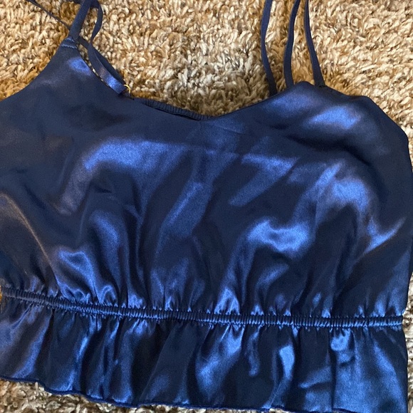 MATCHING SET - Picture 2 of 3